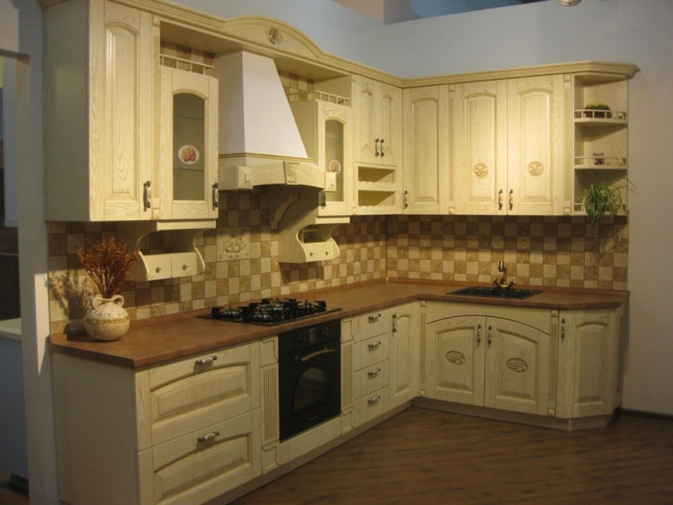 Классическая итальянская деревянная кухня Deluxe, ДСП 1м Вариант 1141