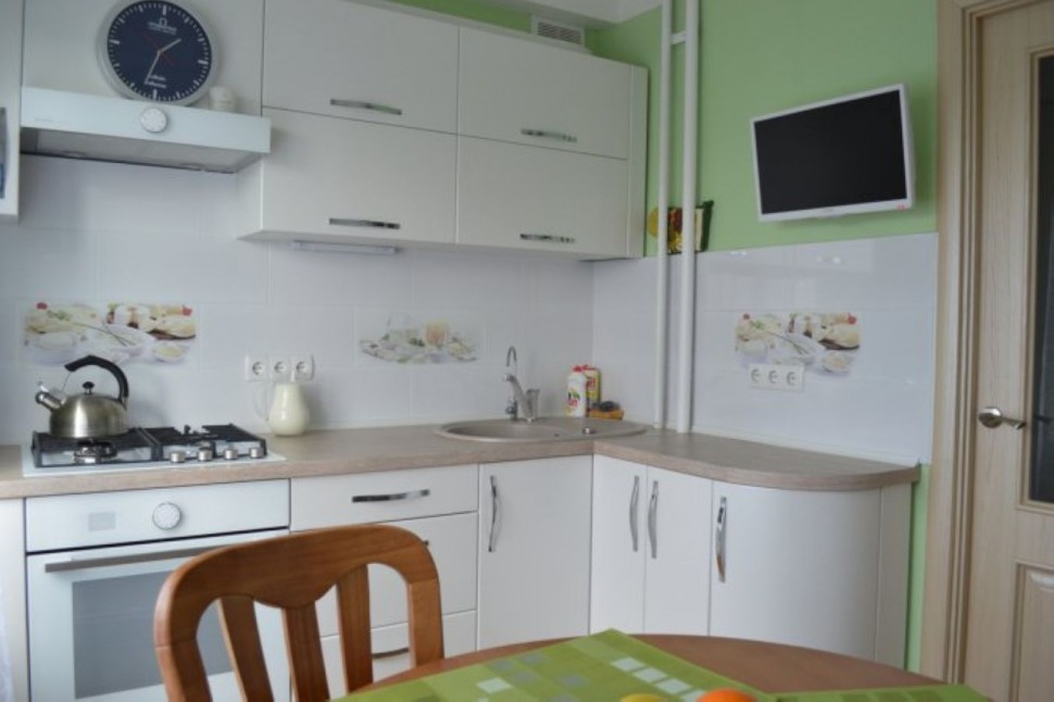 Голубая кухня 6 метров угловая Germes ДСП, МДФ 1 метр Вариант 2307