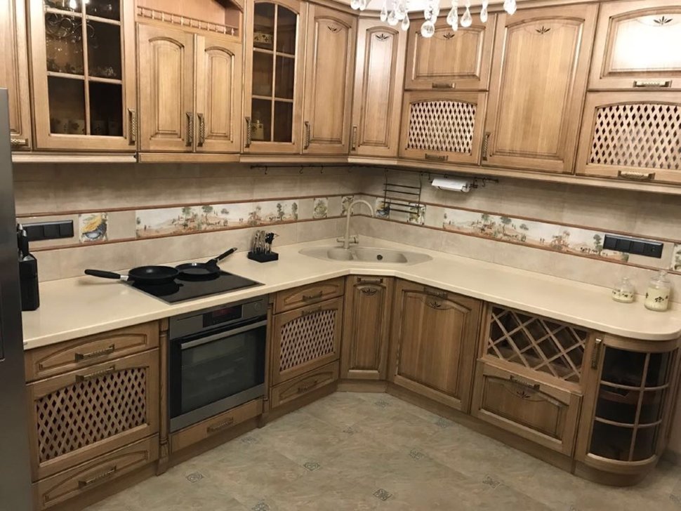 Классическая итальянская кухня из натурального дерева Germes, ДСП 1м Вариант 48