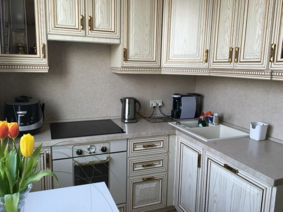 Розовая кухня на заказ угловая Germes ДСП, МДФ 1 метр Вариант 2481