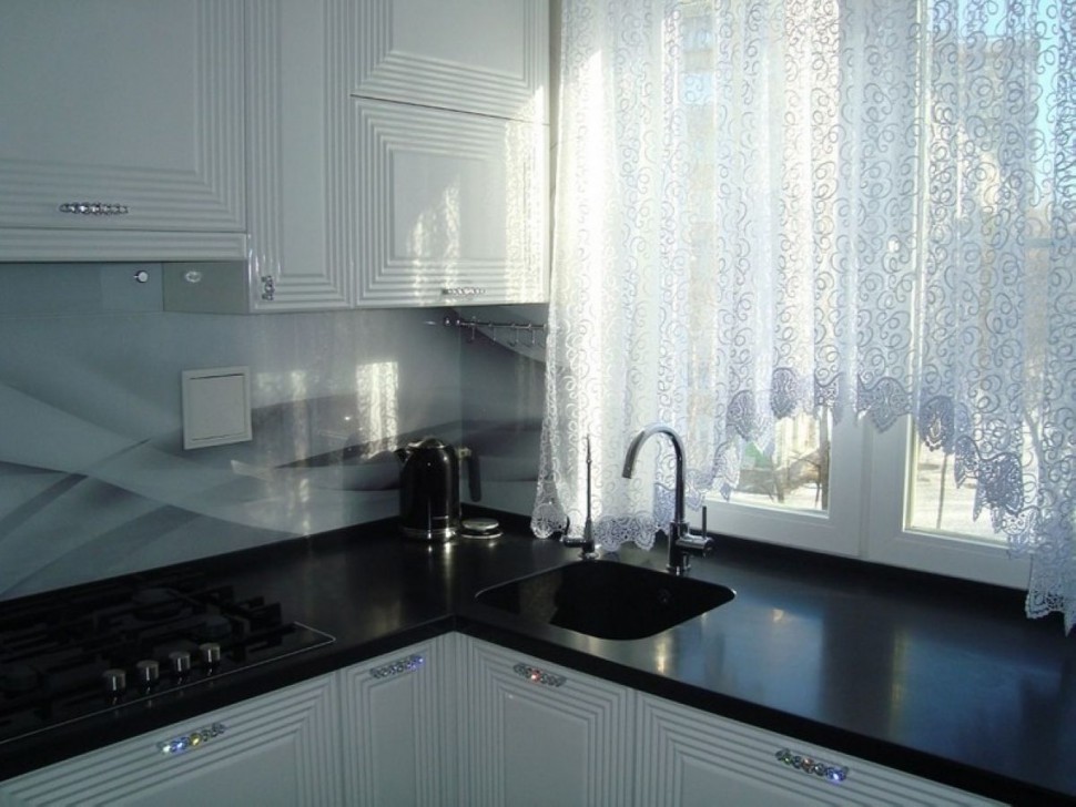 Красная кухня на заказ угловая Germes ДСП, МДФ 1 метр Вариант 2423