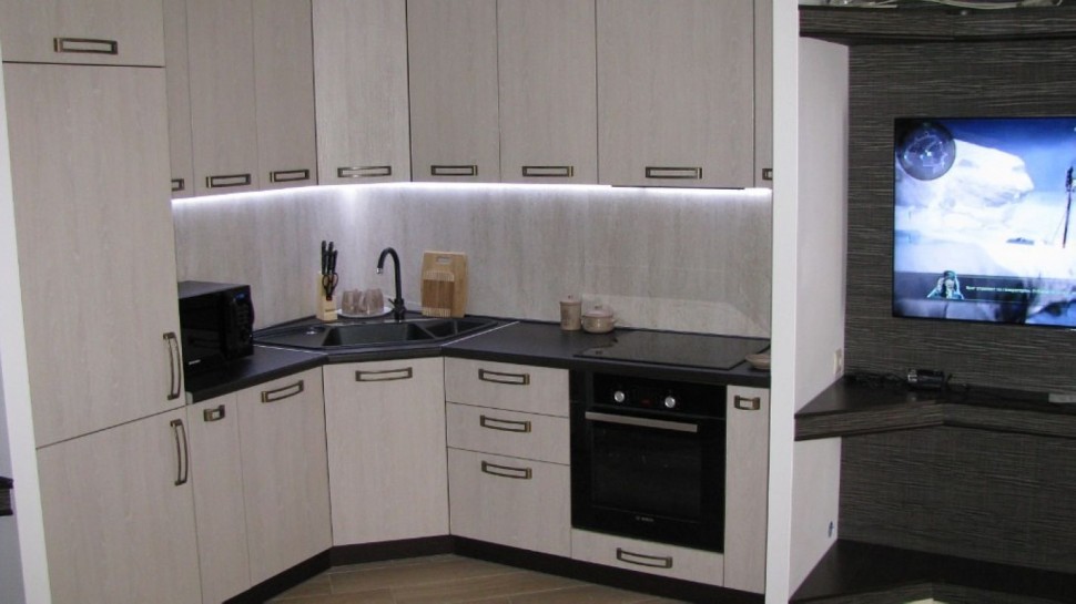 Белая кухня на заказ угловая Germes ДСП, МДФ 1 метр Вариант 2284