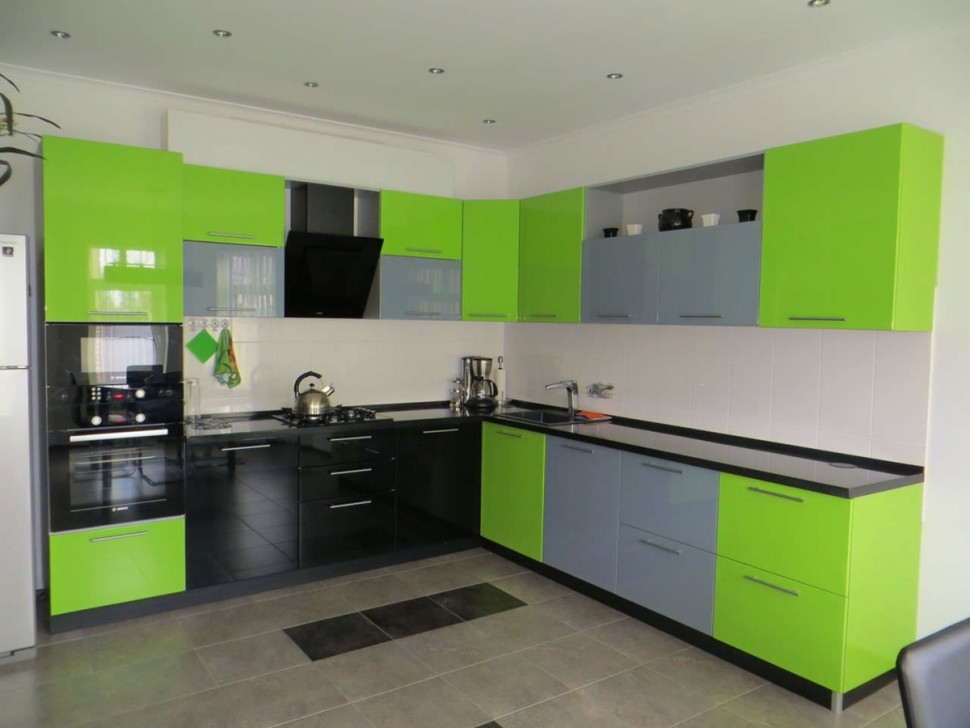 Классическая итальянская крашенная кухня Deluxe, ДСП 1м Вариант 1305