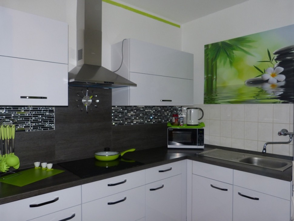 Хай-тек американская кухня стекло Deluxe, ДСП 1м Вариант 1981