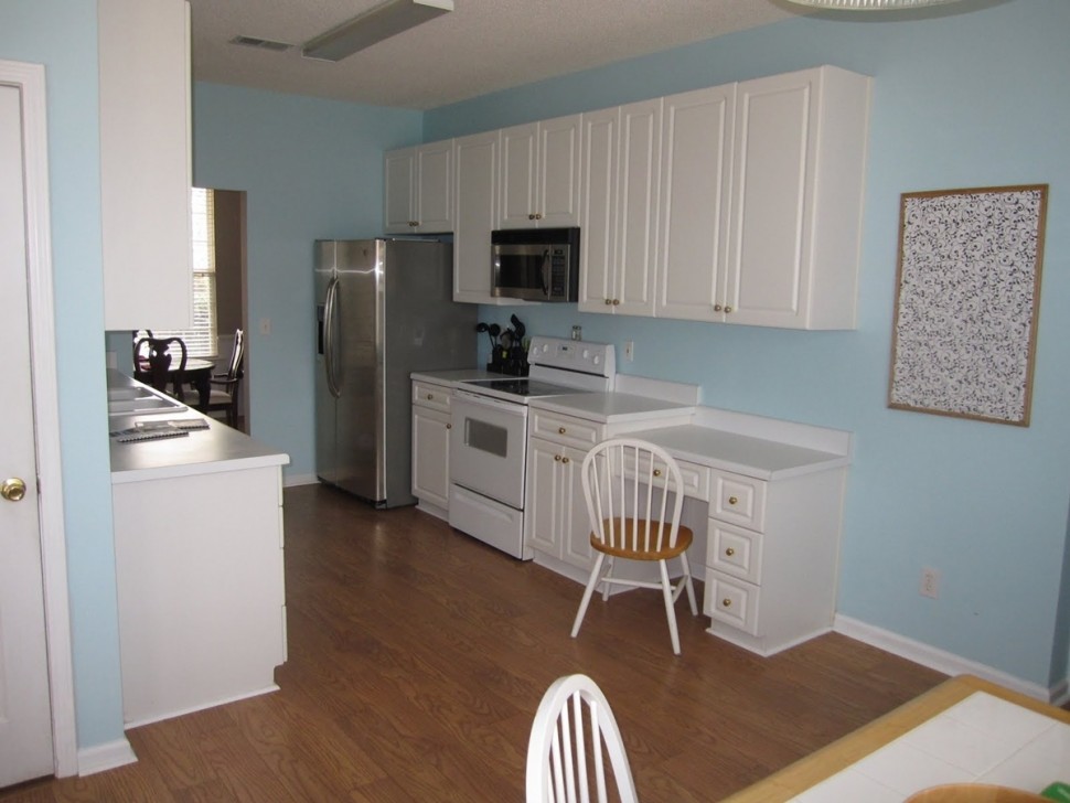 Минимализм американская кухня стекло Deluxe, ДСП 1м Вариант 2183