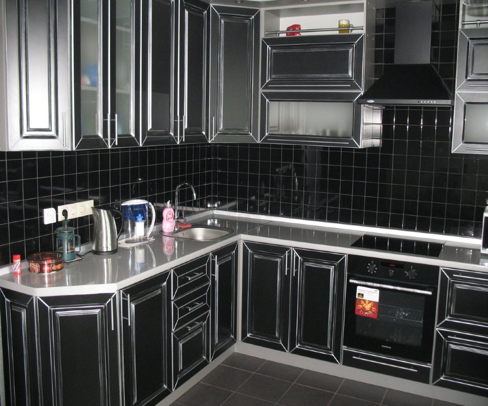 Барокко немецкая стеклянная кухня Germes, ДСП 1м Вариант 978