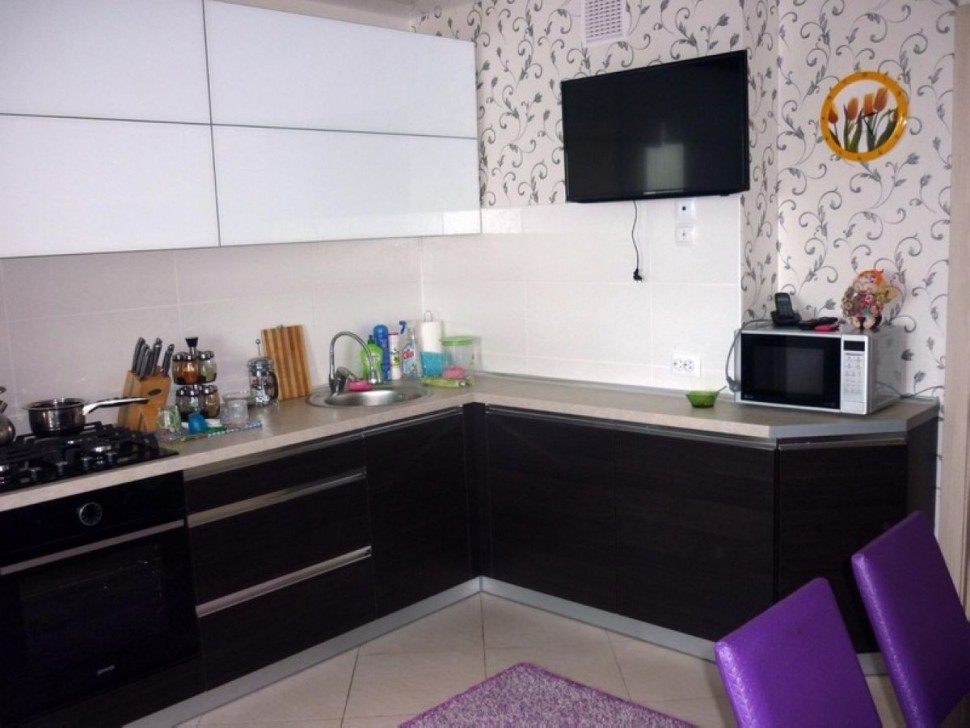 Коричневая кухня дизайн угловая Germes ДСП, МДФ 1 метр Вариант 2389