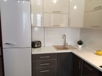 Жёлтая кухня 4 метра угловая Germes ДСП, МДФ 1 метр Вариант 2330