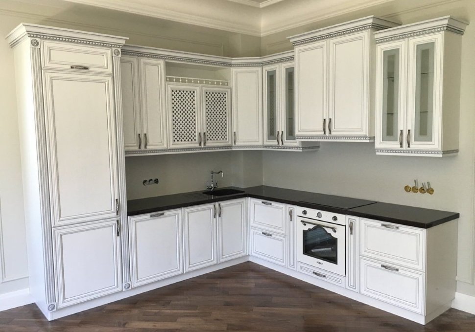 Барокко немецкая деревянная кухня Germes, ДСП 1м Вариант 18