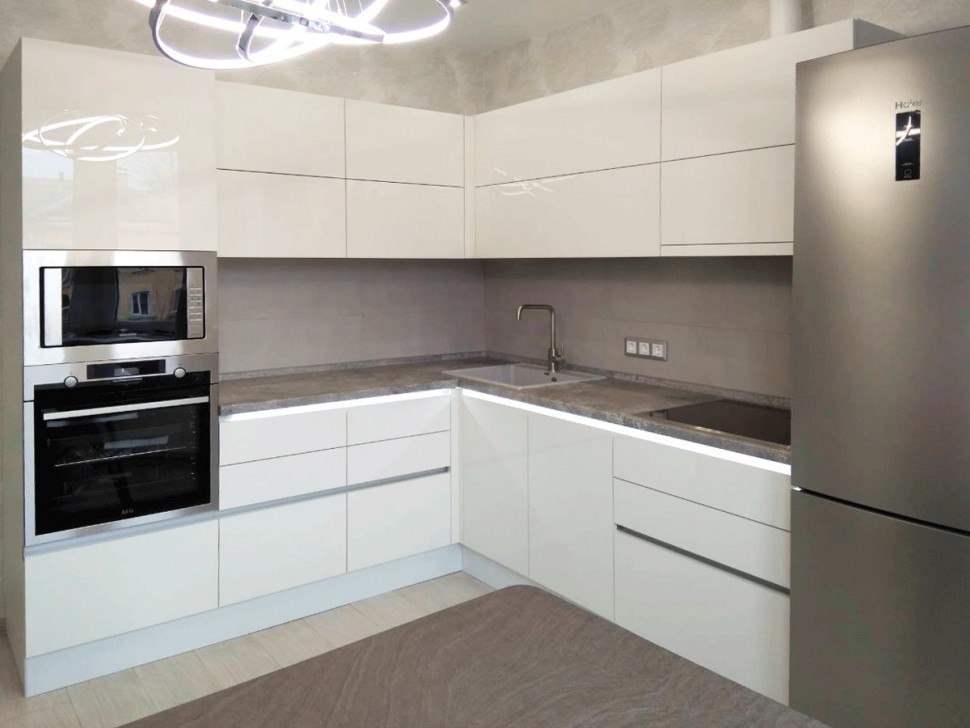 Модерн итальянская крашенная кухня Deluxe, ДСП 1м Вариант 1409