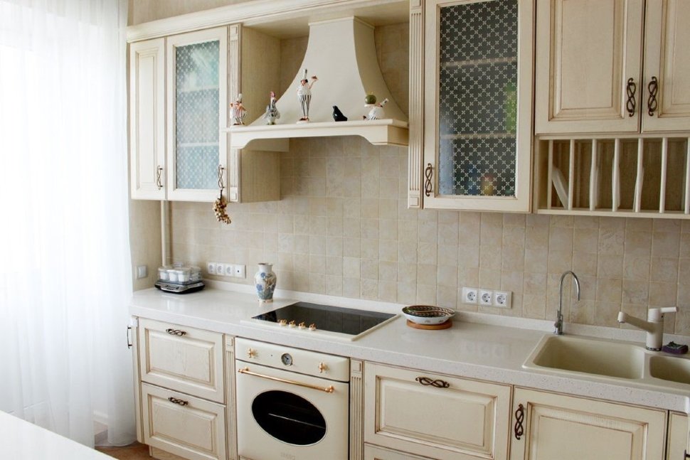 Классическая итальянская кухня из натурального дерева Germes, ДСП 1м Вариант 44