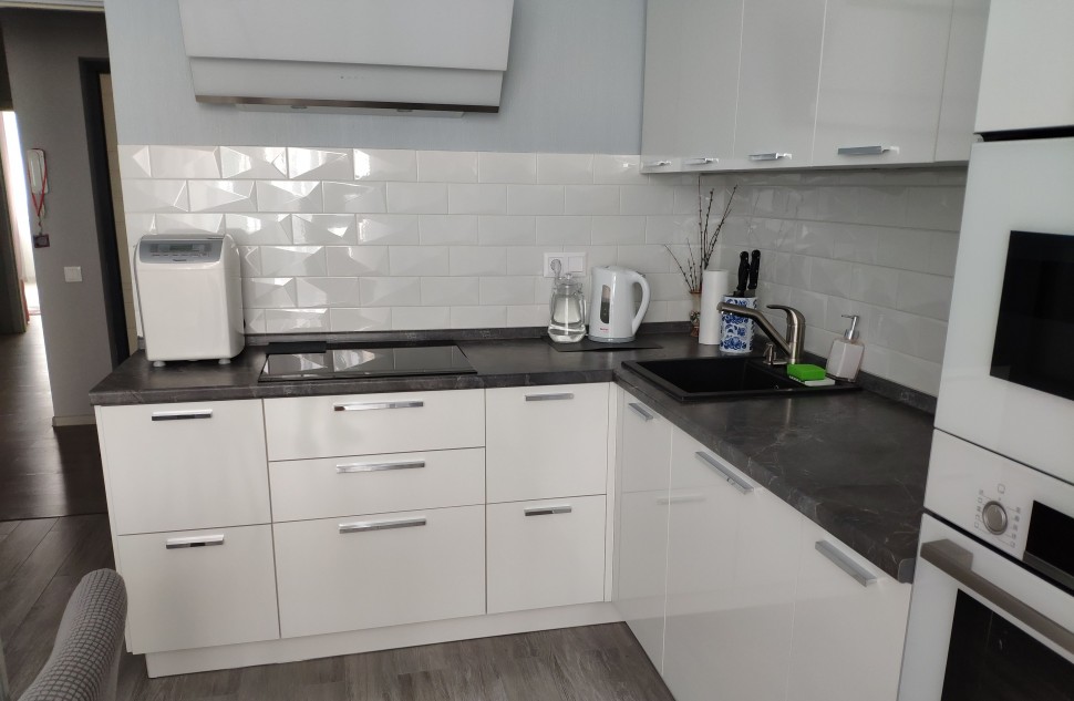 Розовая кухня 4 метра угловая Germes ДСП, МДФ 1 метр Вариант 2467