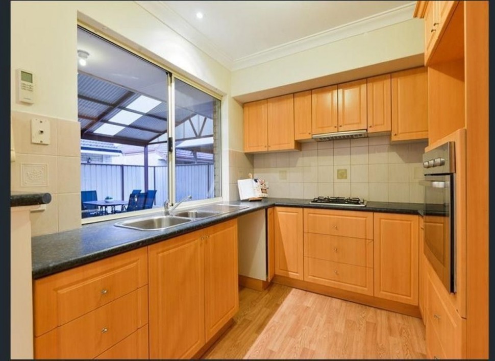 Зелёная кухня 4 метра угловая Germes ДСП, МДФ 1 метр Вариант 2355 Зелёная кухня 4 метра угловая Germes ДСП, МДФ 1 метр Вариант 2355